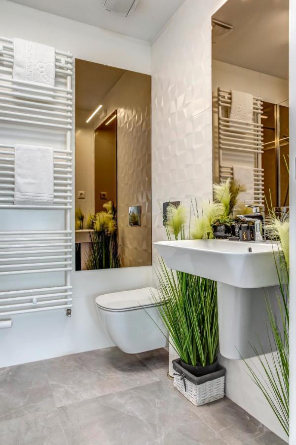 North Xclusive - Aviatiei Appartement Boekarest Buitenkant foto